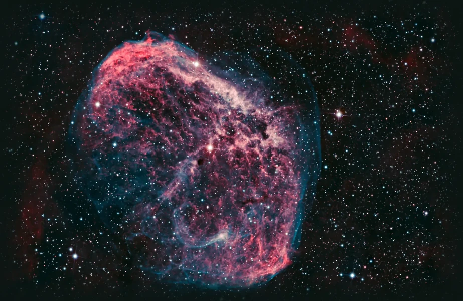 NGC 6888 &mdash; Crescent Nebula · HOO